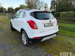 Vauxhall Mokka Hatchback, Petrol, 2019, White