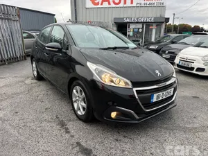Peugeot 208 Hatchback, Petrol, 2016, Black