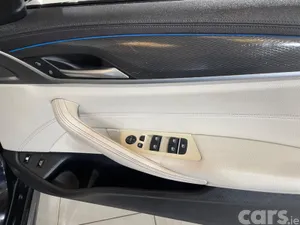 BMW 5-Series Saloon, Petrol Plug-in Hybrid, 2021, Black