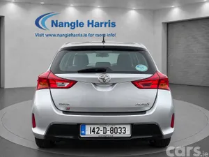 Toyota Auris Hatchback, Diesel, 2014, Silver