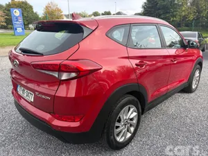 Hyundai Tucson Estate, Diesel, 2017, Red