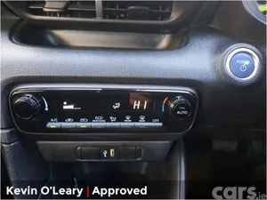 Toyota Yaris Hatchback, Petrol Hybrid, 2021, Silver