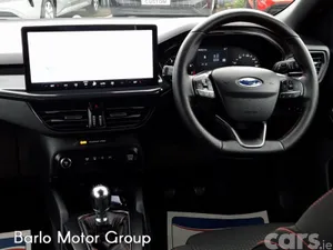 Ford Focus Hatchback, Petrol, 2024, Blue