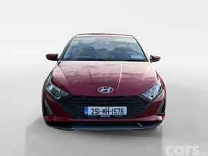 Hyundai i20 Hatchback, Petrol, 2025, Red