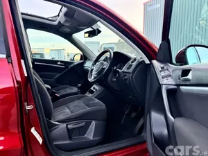 Volkswagen Tiguan SUV, Diesel, 2015, Red