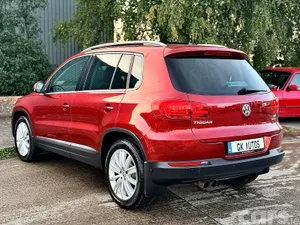 Volkswagen Tiguan SUV, Diesel, 2015, Red