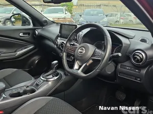Nissan Juke SUV, Petrol Hybrid, 2023, Red