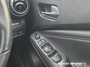 Nissan Juke SUV, Petrol Hybrid, 2023, Red
