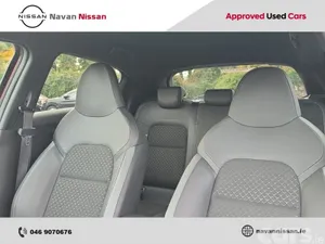 Nissan Juke SUV, Petrol Hybrid, 2023, Red