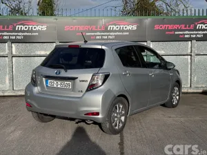 Toyota Yaris Hatchback, Petrol Hybrid, 2013, Silver