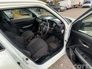 Suzuki Swift Hatchback, Petrol Hybrid, 2018, White