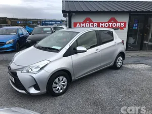 Toyota Vitz Hatchback, Petrol, 2018, Silver