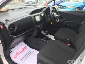 Toyota Vitz Hatchback, Petrol, 2018, Silver