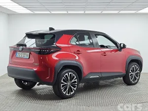 Toyota Yaris Cross Hatchback, Petrol Hybrid, 2021, Red
