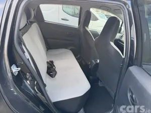 Toyota Vitz Hatchback, Petrol, 2012, Black
