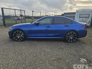 BMW 3-Series Saloon, Petrol Hybrid, 2022, Blue