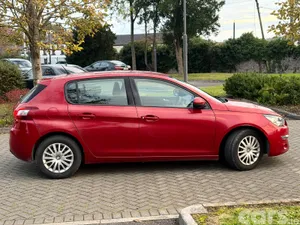 Peugeot 308 Hatchback, Petrol, 2017, Red