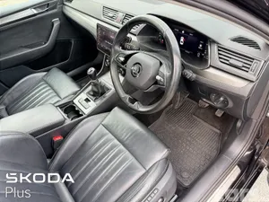 Skoda Superb Saloon, Diesel, 2023, Black