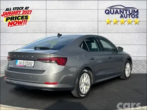 Skoda Octavia Hatchback, Petrol Hybrid, 2024, Grey