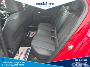 Peugeot 2008 MPV, Petrol, 2023, Red
