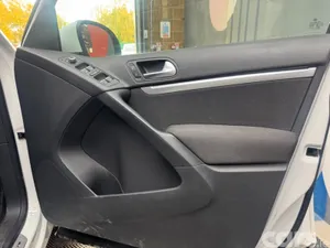 Volkswagen Tiguan SUV, Petrol, 2014, White