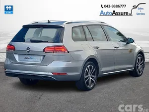 Volkswagen Golf Estate, Petrol, 2019, Gold