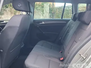 Volkswagen Golf Estate, Petrol, 2019, Gold