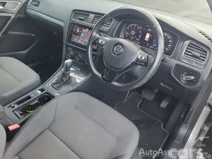 Volkswagen Golf Estate, Petrol, 2019, Gold