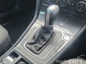 Volkswagen Golf Estate, Petrol, 2019, Gold