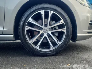 Volkswagen Golf Estate, Petrol, 2019, Gold