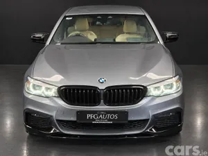 BMW 5-Series Saloon, Petrol Plug-in Hybrid, 2018, Blue