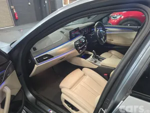 BMW 5-Series Saloon, Petrol Plug-in Hybrid, 2018, Blue