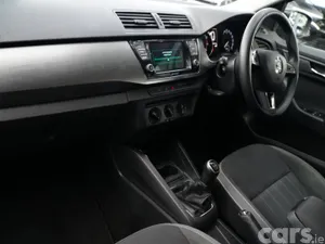 Skoda Fabia Hatchback, Petrol, 2019, Blue