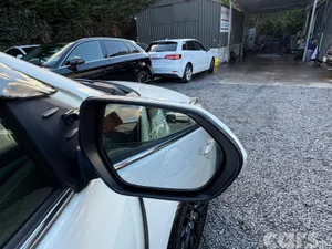 Toyota Yaris Hatchback, Petrol Hybrid, 2022, White