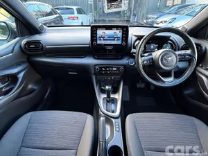Toyota Yaris Hatchback, Petrol Hybrid, 2022, White