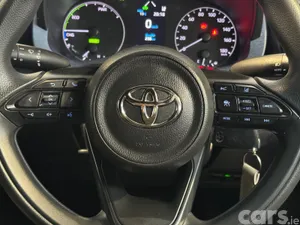 Toyota Yaris Hatchback, Petrol Hybrid, 2023, White