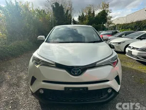 Toyota C-HR SUV, Petrol Hybrid, 2017, White