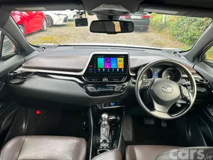 Toyota C-HR SUV, Petrol Hybrid, 2017, White