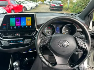 Toyota C-HR SUV, Petrol Hybrid, 2017, White