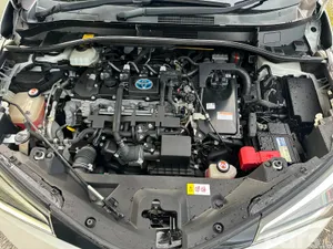 Toyota C-HR SUV, Petrol Hybrid, 2017, White