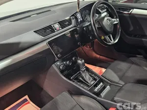 Skoda Superb Hatchback, Diesel, 2018, Grey