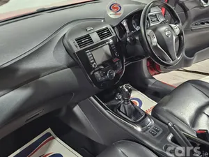 Nissan Pulsar Hatchback, Diesel, 2016, Red