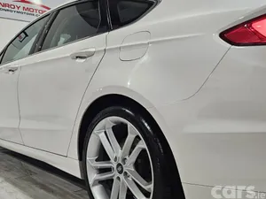 Ford Mondeo Hatchback, Diesel, 2017, White