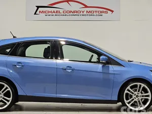 Ford Focus Hatchback, Petrol, 2016, Blue