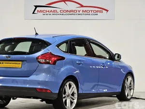 Ford Focus Hatchback, Petrol, 2016, Blue