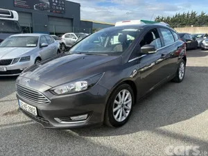 Ford Focus Hatchback, Petrol, 2015, Grey