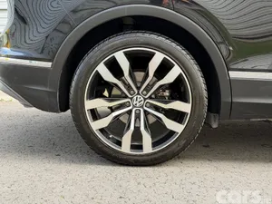 Volkswagen Tiguan SUV, Petrol, 2017, Black