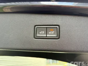 Volkswagen Tiguan SUV, Petrol, 2017, Black