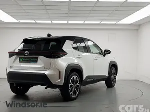 Toyota Yaris Cross SUV, Petrol Hybrid, 2024, White