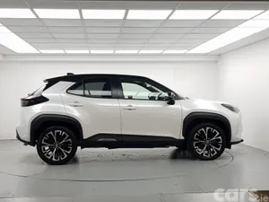 Toyota Yaris Cross SUV, Petrol Hybrid, 2024, White